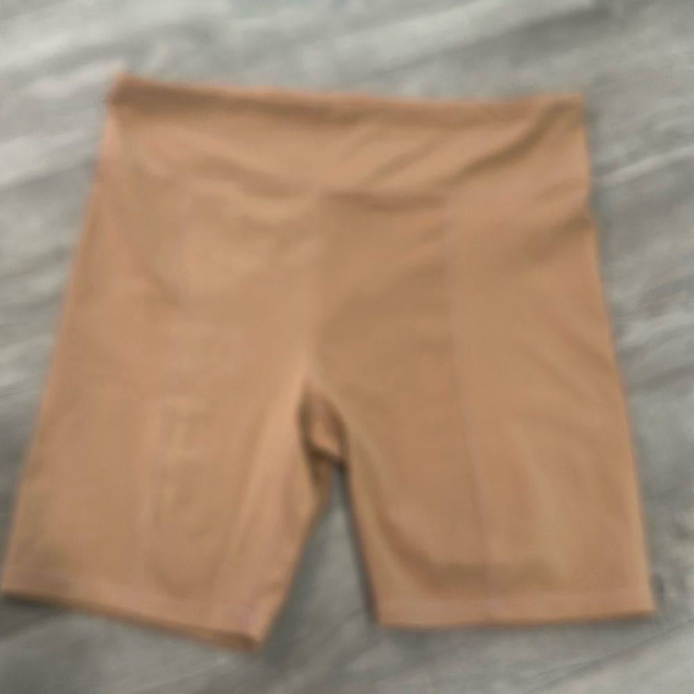 NWOT Tan Mono B Biker Shorts